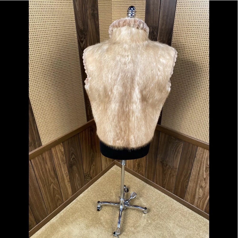 Musi Long Haired & Sheared Beaver Trim Fur Vest - image 5